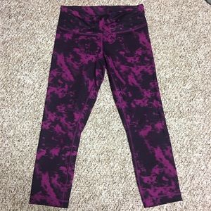 Lululemon Wonder Under crops sz 6
